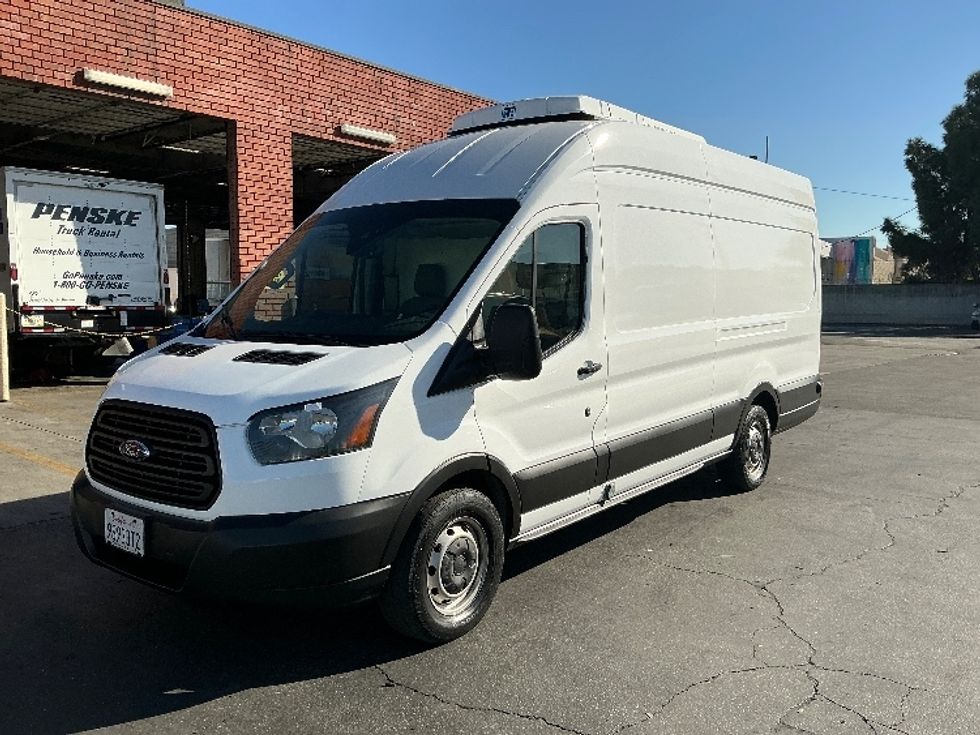2019 Ford Transit photo 3
