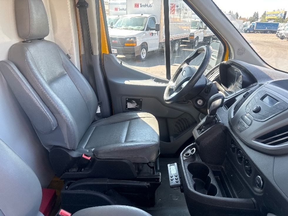 Refrigerated Truck-Light and Medium Duty Trucks-Ford-2019-Transit 250-West Sacramento-CA-164,469\n\t\tmiles-$ 21,000 - Image 19