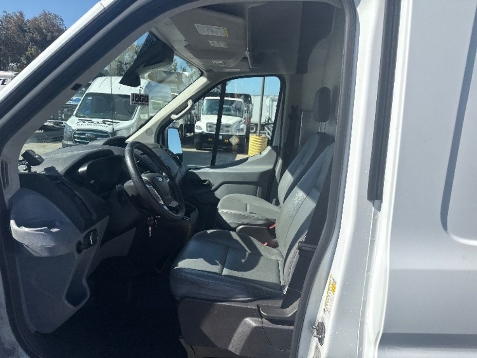 Refrigerated Truck-Light and Medium Duty Trucks-Ford-2019-Transit 350-Torrance-CA-120,845\n\t\tmiles-$ 30,750 - Image 16