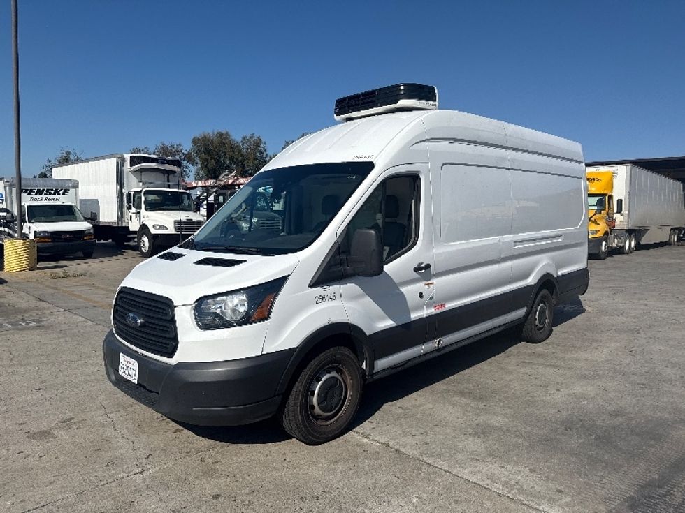 Refrigerated Truck-Light and Medium Duty Trucks-Ford-2019-Transit 350-Torrance-CA-120,845\n\t\tmiles-$ 30,750 - Image 3