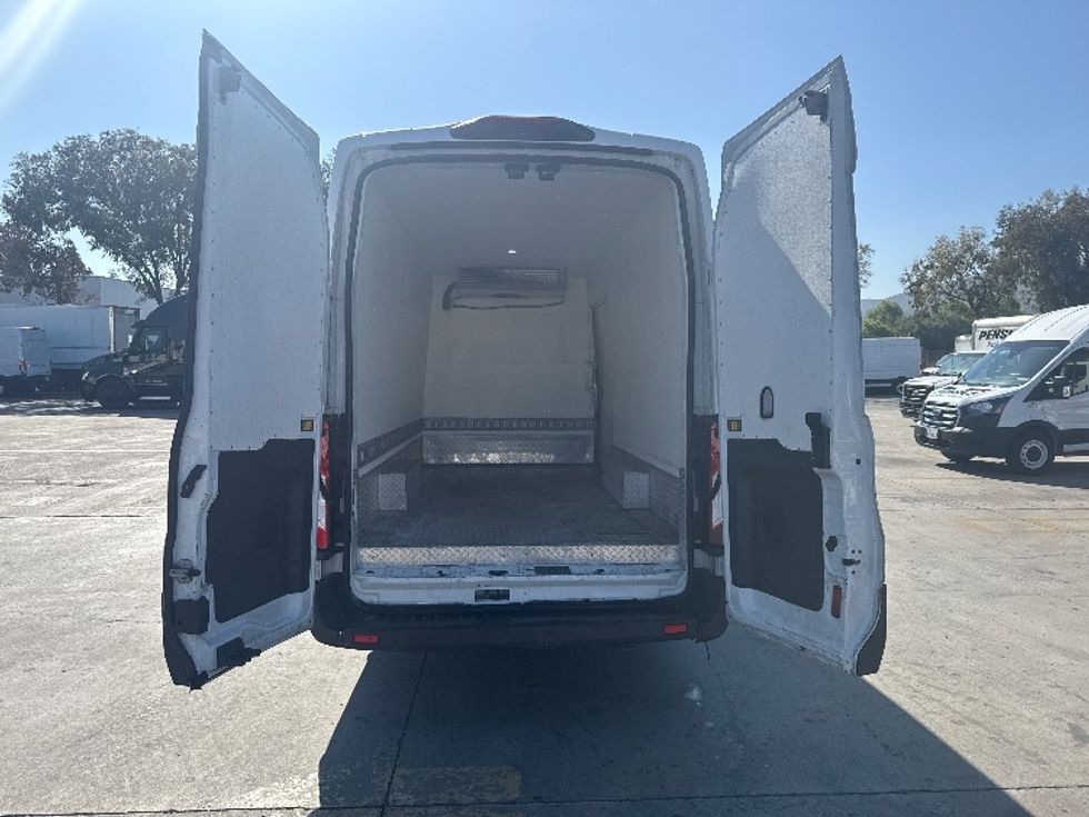 Refrigerated Truck-Light and Medium Duty Trucks-Ford-2019-Transit 350-Torrance-CA-120,845\n\t\tmiles-$ 30,750 - Image 8