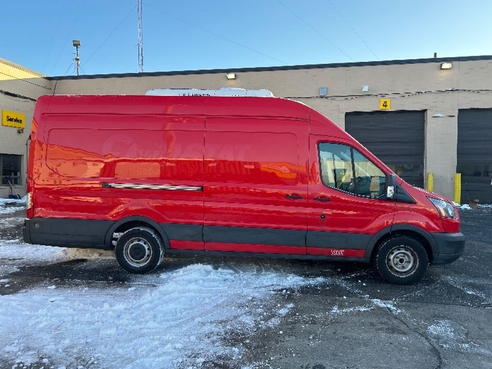 Refrigerated Truck-Light and Medium Duty Trucks-Ford-2019-Transit 350-West Babylon-NY-38,086\n\t\tmiles-$ 35,750 - Image 15