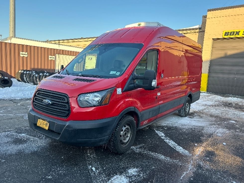 Refrigerated Truck-Light and Medium Duty Trucks-Ford-2019-Transit 350-West Babylon-NY-38,086\n\t\tmiles-$ 35,750 - Image 3