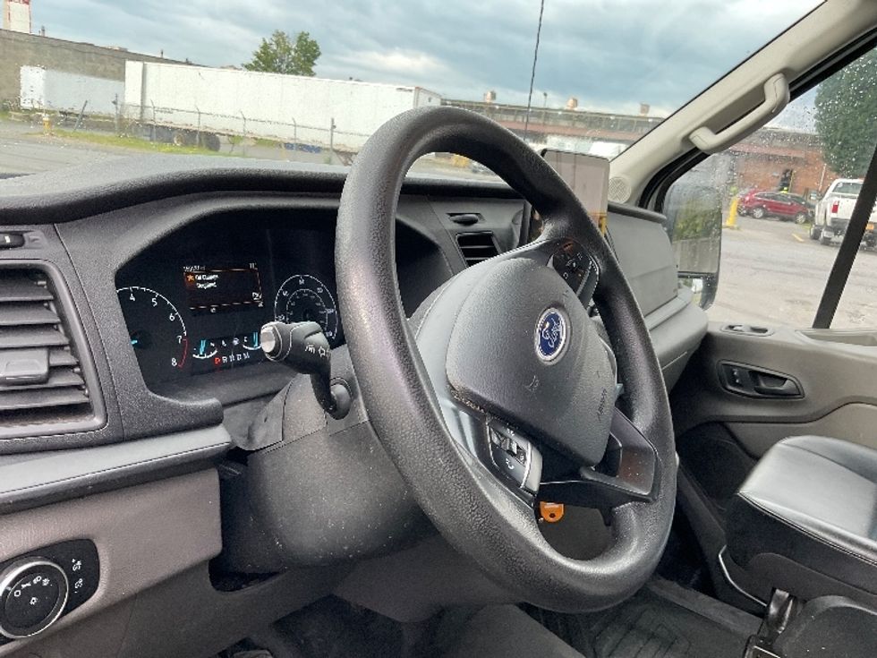Refrigerated Truck-Light and Medium Duty Trucks-Ford-2020-Transit 250-Albany-NY-159,131\n\t\tmiles-$ 30,500 - Image 16