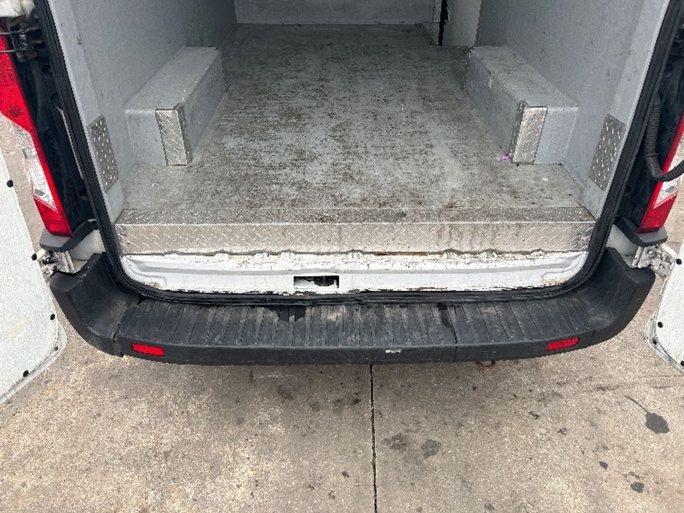 Refrigerated Truck-Light and Medium Duty Trucks-Ford-2020-Transit 250-Braintree-MA-122,955\n\t\tmiles-$ 26,250 - Image 10