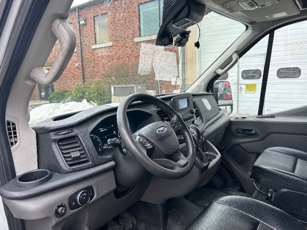 Refrigerated Truck-Light and Medium Duty Trucks-Ford-2020-Transit 250-Braintree-MA-122,955\n\t\tmiles-$ 26,250 - Image 17