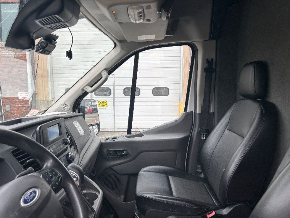 Refrigerated Truck-Light and Medium Duty Trucks-Ford-2020-Transit 250-Braintree-MA-122,955\n\t\tmiles-$ 26,250 - Image 19