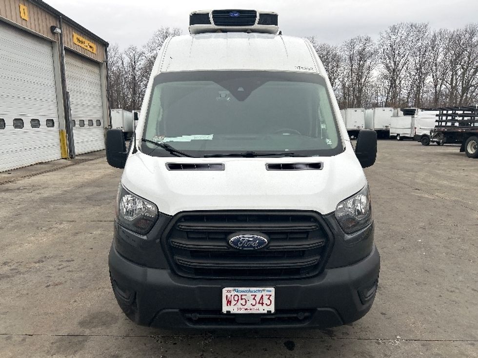 Refrigerated Truck-Light and Medium Duty Trucks-Ford-2020-Transit 250-Braintree-MA-122,955\n\t\tmiles-$ 26,250 - Image 2