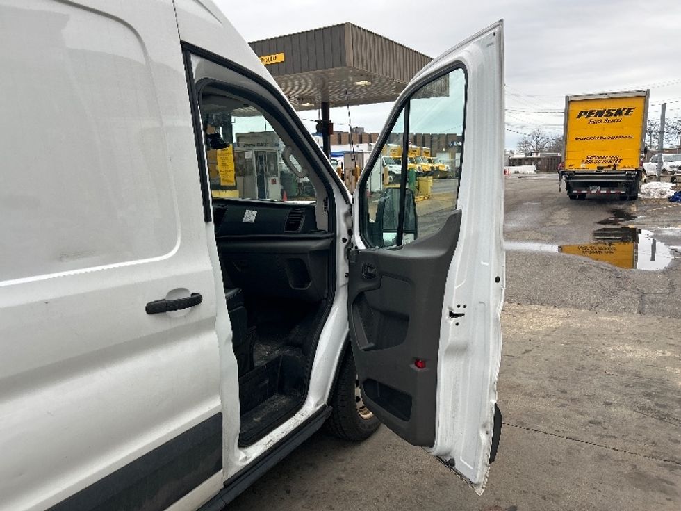 Refrigerated Truck-Light and Medium Duty Trucks-Ford-2020-Transit 250-Braintree-MA-122,955\n\t\tmiles-$ 26,250 - Image 20