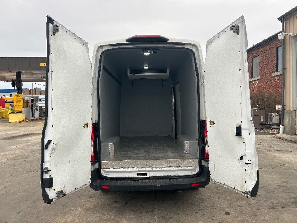 Refrigerated Truck-Light and Medium Duty Trucks-Ford-2020-Transit 250-Braintree-MA-122,955\n\t\tmiles-$ 26,250 - Image 8
