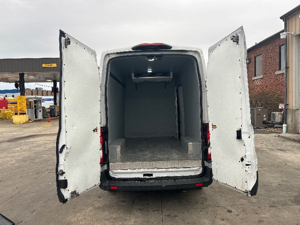 Refrigerated Truck-Light and Medium Duty Trucks-Ford-2020-Transit 250-Braintree-MA-122,955\n\t\tmiles-$ 26,250 - Image 9