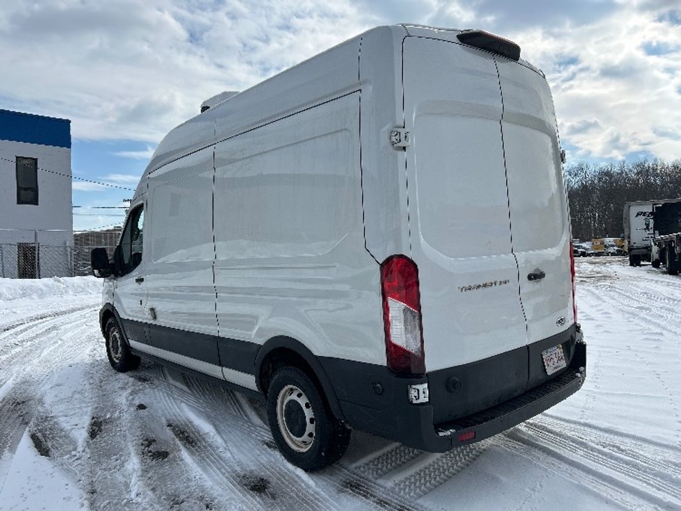 Refrigerated Truck-Light and Medium Duty Trucks-Ford-2020-Transit 250-Braintree-MA-84,277\n\t\tmiles-$ 29,250 - Image 5