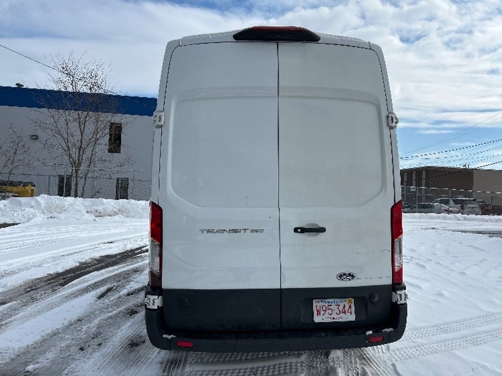 Refrigerated Truck-Light and Medium Duty Trucks-Ford-2020-Transit 250-Braintree-MA-84,277\n\t\tmiles-$ 29,250 - Image 6