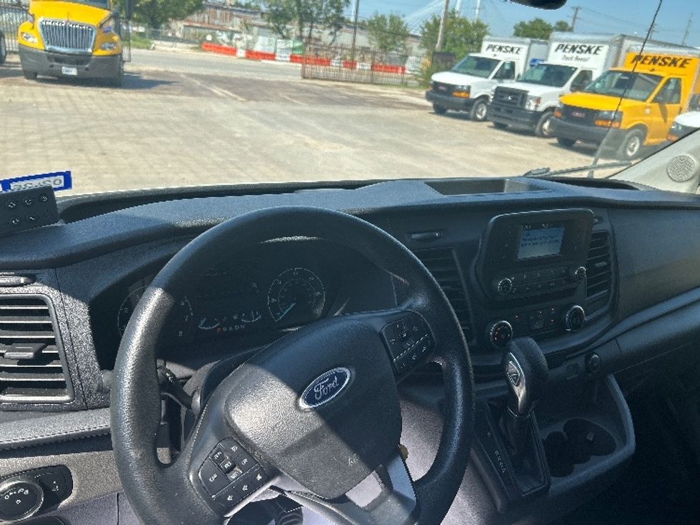Refrigerated Truck-Light and Medium Duty Trucks-Ford-2020-Transit 250-Dallas-TX-136,613\n\t\tmiles-$ 26,000 - Image 14