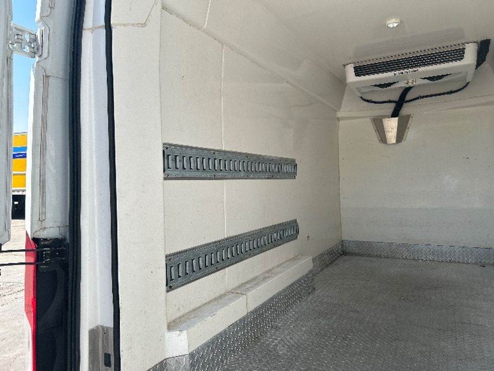Refrigerated Truck-Light and Medium Duty Trucks-Ford-2020-Transit 250-Dallas-TX-136,613\n\t\tmiles-$ 26,000 - Image 9