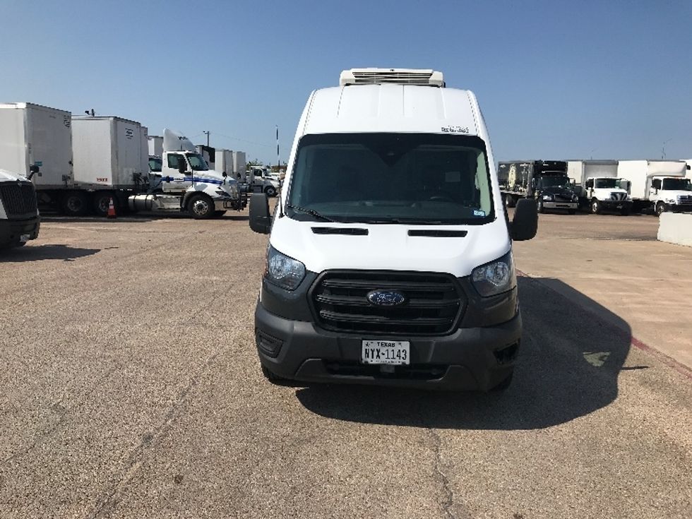 Refrigerated Truck-Light and Medium Duty Trucks-Ford-2020-Transit 250-Dallas-TX-137,892\n\t\tmiles-$ 25,750 - Image 2