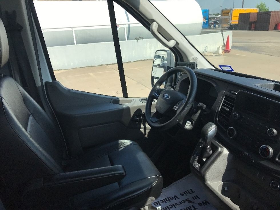 Refrigerated Truck-Light and Medium Duty Trucks-Ford-2020-Transit 250-Dallas-TX-137,892\n\t\tmiles-$ 25,750 - Image 21