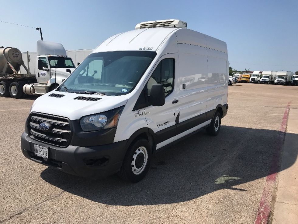 Refrigerated Truck-Light and Medium Duty Trucks-Ford-2020-Transit 250-Dallas-TX-137,892\n\t\tmiles-$ 25,750 - Image 3