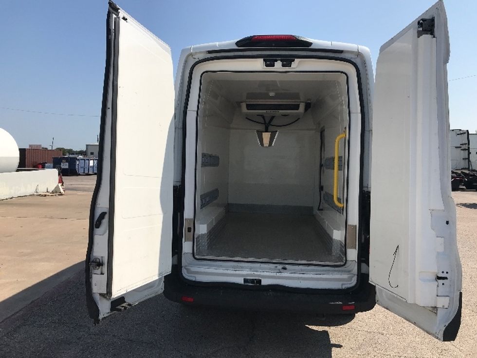 Refrigerated Truck-Light and Medium Duty Trucks-Ford-2020-Transit 250-Dallas-TX-137,892\n\t\tmiles-$ 25,750 - Image 8