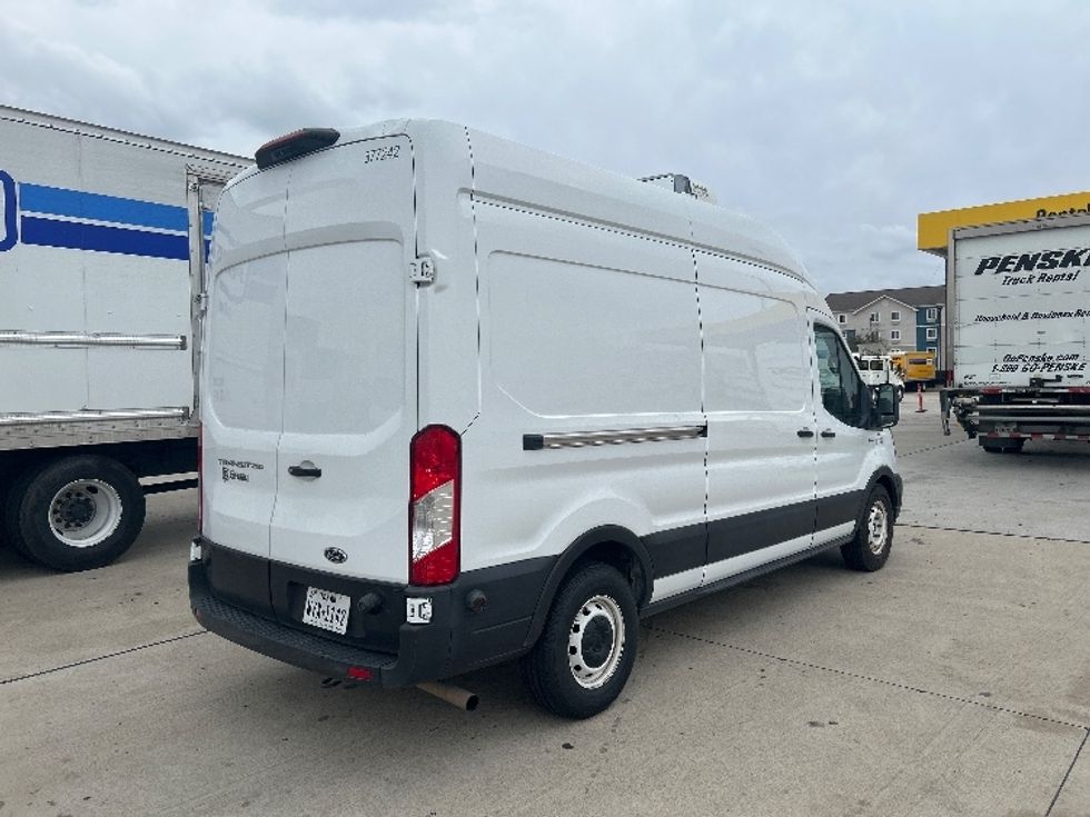 Refrigerated Truck-Light and Medium Duty Trucks-Ford-2020-Transit 250-Houston-TX-102,862\n\t\tmiles-$ 30,500 - Image 11