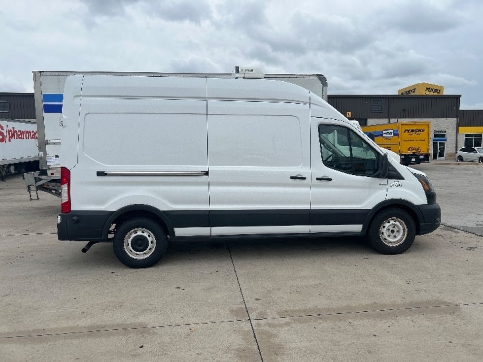 Refrigerated Truck-Light and Medium Duty Trucks-Ford-2020-Transit 250-Houston-TX-102,862\n\t\tmiles-$ 30,500 - Image 12