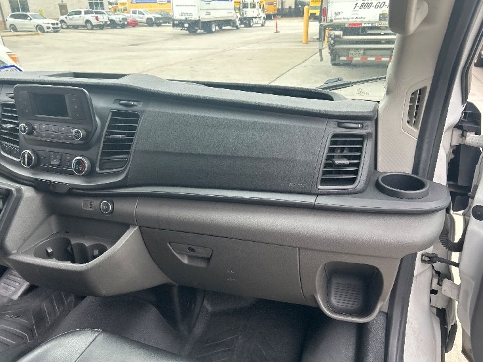 Refrigerated Truck-Light and Medium Duty Trucks-Ford-2020-Transit 250-Houston-TX-102,862\n\t\tmiles-$ 30,500 - Image 18