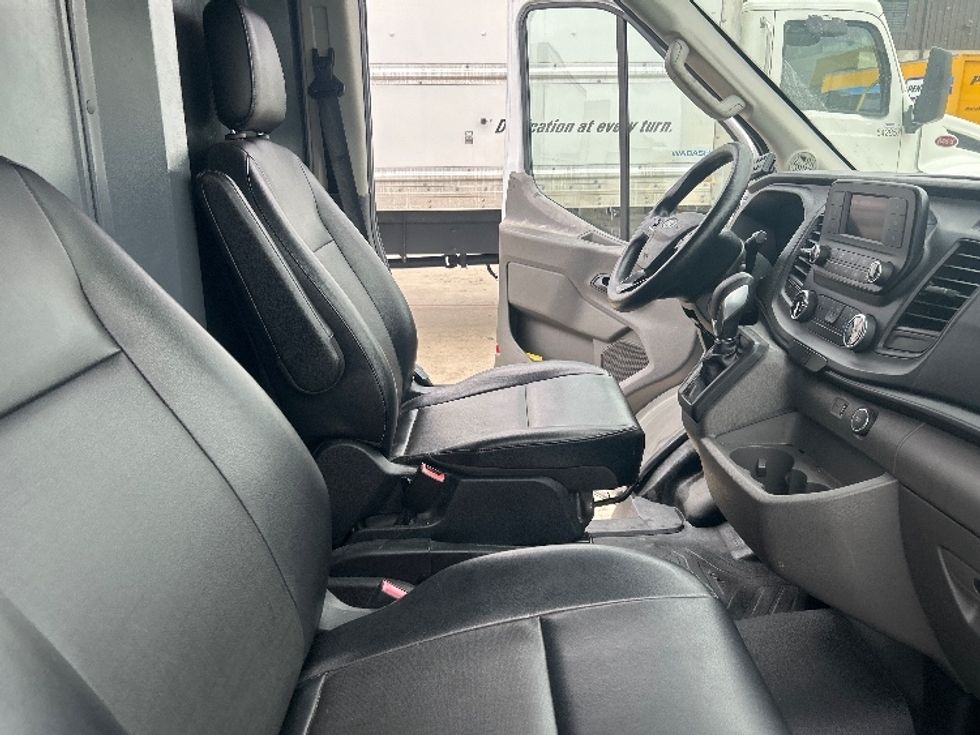 Refrigerated Truck-Light and Medium Duty Trucks-Ford-2020-Transit 250-Houston-TX-102,862\n\t\tmiles-$ 30,500 - Image 19