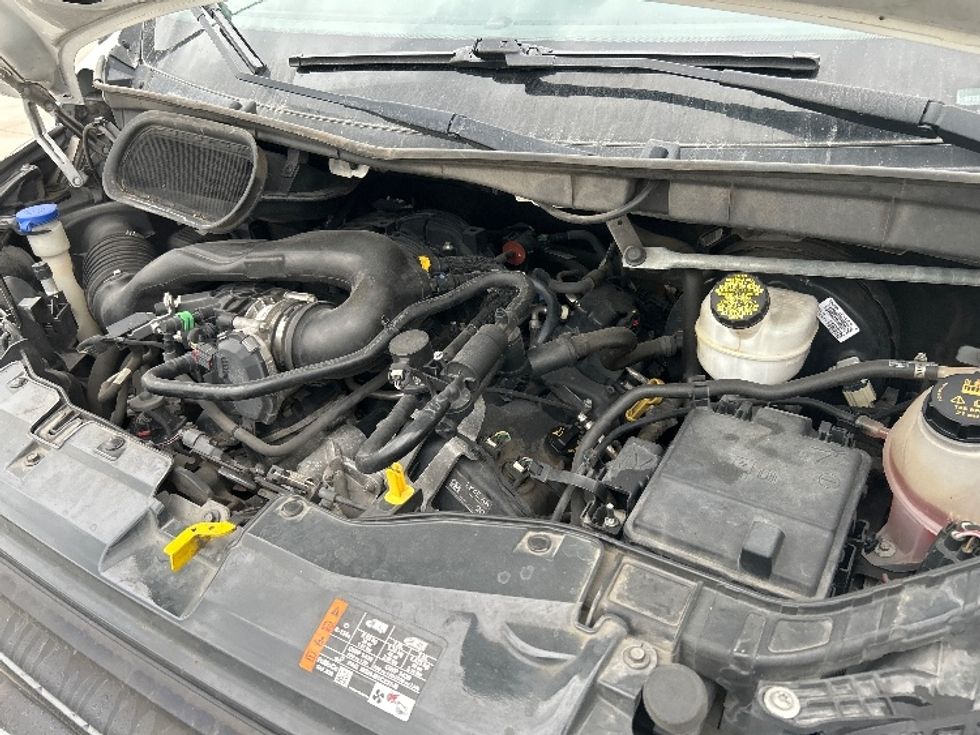 Refrigerated Truck-Light and Medium Duty Trucks-Ford-2020-Transit 250-Houston-TX-102,862\n\t\tmiles-$ 30,500 - Image 21