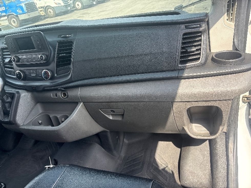 Refrigerated Truck-Light and Medium Duty Trucks-Ford-2020-Transit 250-Jamaica-NY-136,332\n\t\tmiles-$ 32,250 - Image 20