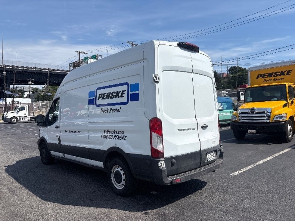Refrigerated Truck-Light and Medium Duty Trucks-Ford-2020-Transit 250-Jamaica-NY-136,332\n\t\tmiles-$ 32,250 - Image 6