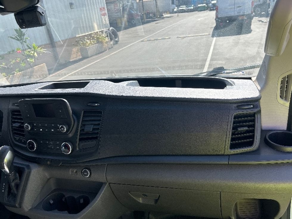 Refrigerated Truck-Light and Medium Duty Trucks-Ford-2020-Transit 250-La Mirada-CA-54,728\n\t\tmiles-$ 34,250 - Image 21