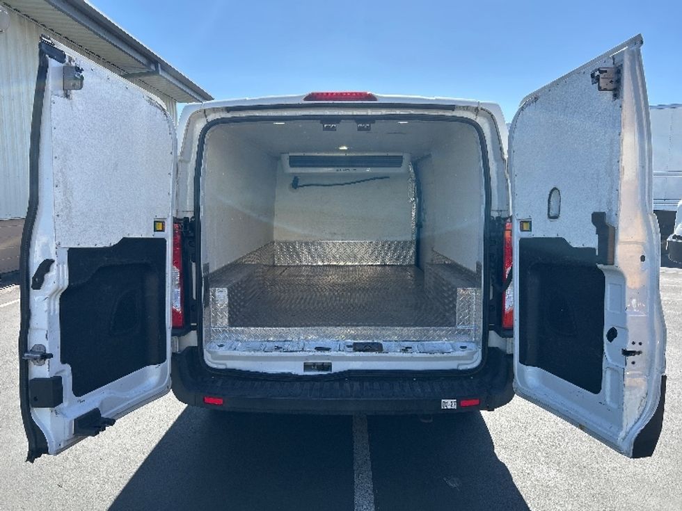 Refrigerated Truck-Light and Medium Duty Trucks-Ford-2020-Transit 250-La Mirada-CA-54,728\n\t\tmiles-$ 34,250 - Image 8