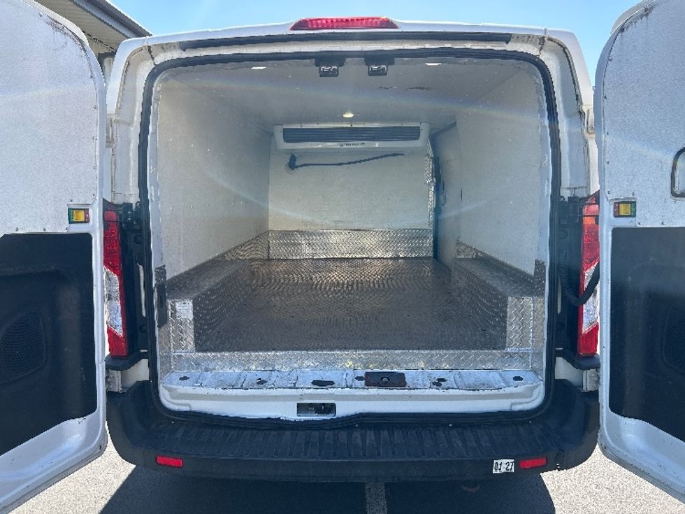 Refrigerated Truck-Light and Medium Duty Trucks-Ford-2020-Transit 250-La Mirada-CA-54,728\n\t\tmiles-$ 34,250 - Image 9