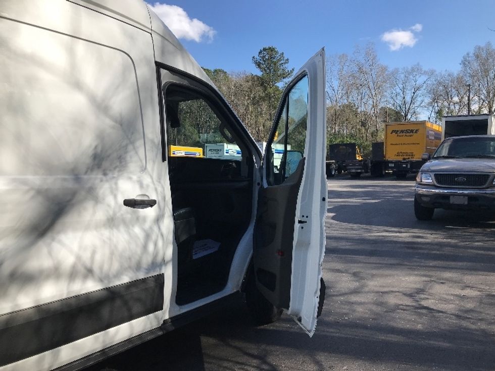 Refrigerated Truck-Light and Medium Duty Trucks-Ford-2020-Transit 250-Ladson-SC-92,408\n\t\tmiles-$ 31,500 - Image 19