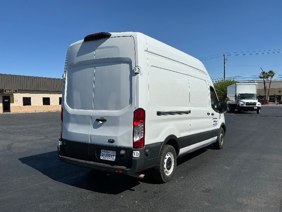 Refrigerated Truck-Light and Medium Duty Trucks-Ford-2020-Transit 250-Las Vegas-NV-115,463\n\t\tmiles-$ 33,000 - Image 12