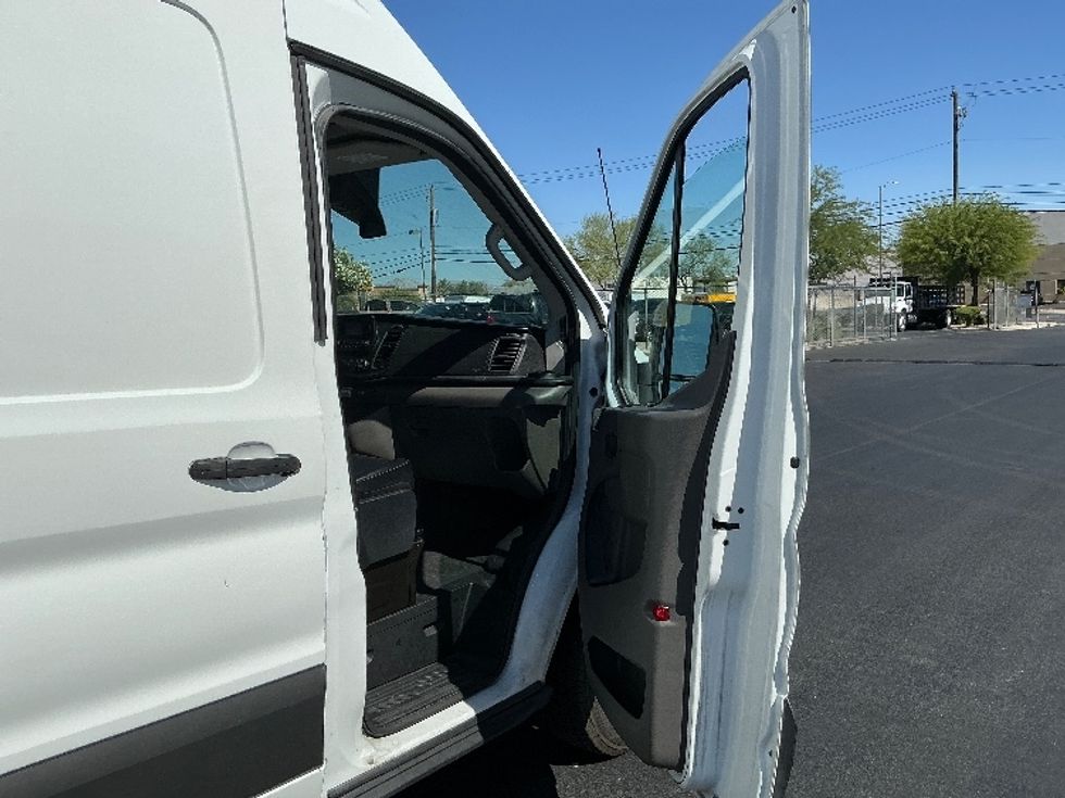 Refrigerated Truck-Light and Medium Duty Trucks-Ford-2020-Transit 250-Las Vegas-NV-115,463\n\t\tmiles-$ 33,000 - Image 19