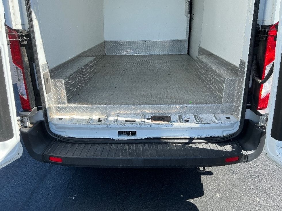Refrigerated Truck-Light and Medium Duty Trucks-Ford-2020-Transit 250-Las Vegas-NV-115,463\n\t\tmiles-$ 33,000 - Image 9