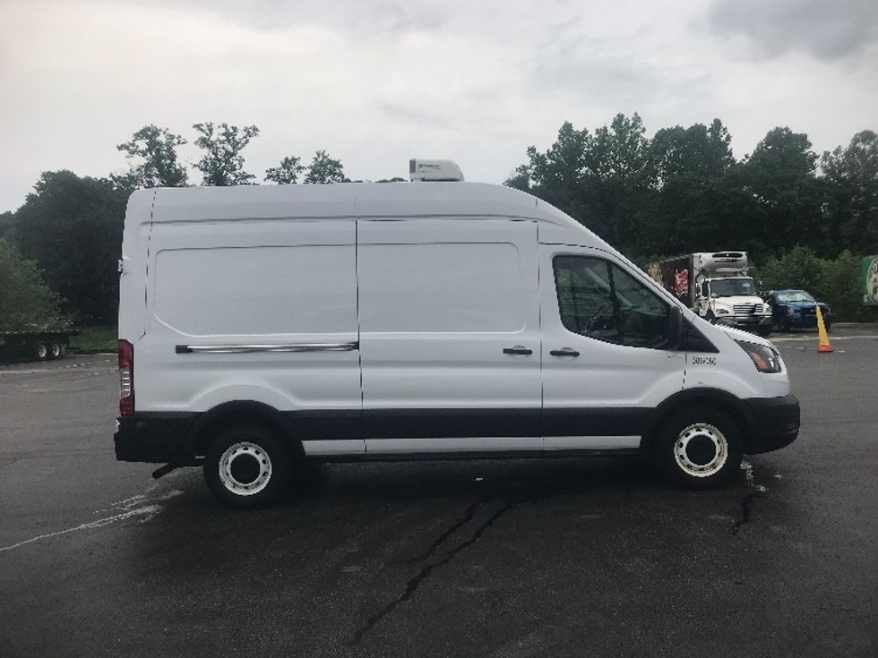 Refrigerated Truck-Light and Medium Duty Trucks-Ford-2020-Transit 250-Pittsburgh-PA-80,000\n\t\tmiles-$ 30,750 - Image 13