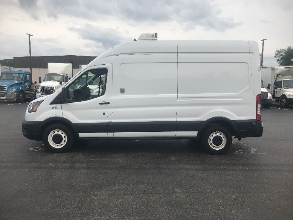 Refrigerated Truck-Light and Medium Duty Trucks-Ford-2020-Transit 250-Pittsburgh-PA-80,000\n\t\tmiles-$ 30,750 - Image 4