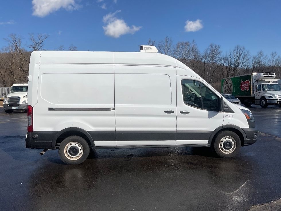Refrigerated Truck-Light and Medium Duty Trucks-Ford-2020-Transit 250-Pittsburgh-PA-92,441\n\t\tmiles-$ 28,500 - Image 15