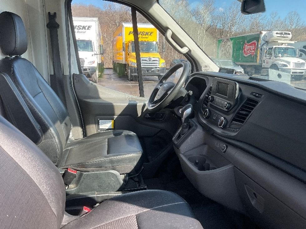 Refrigerated Truck-Light and Medium Duty Trucks-Ford-2020-Transit 250-Pittsburgh-PA-92,441\n\t\tmiles-$ 28,500 - Image 22