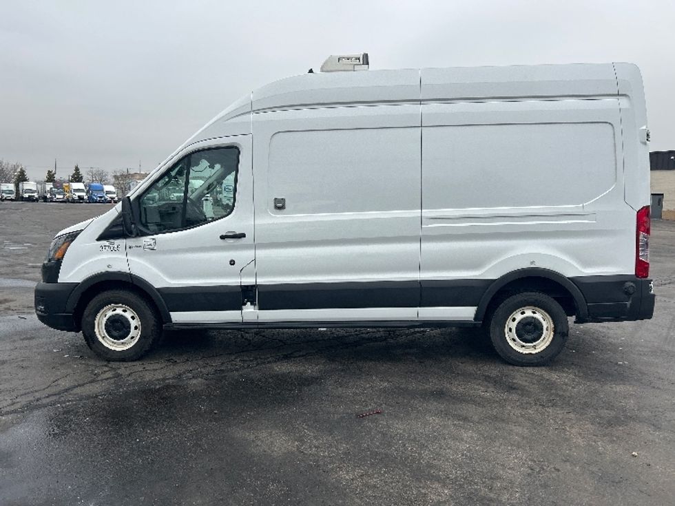 Refrigerated Truck-Light and Medium Duty Trucks-Ford-2020-Transit 250-Sturtevant-WI-86,939\n\t\tmiles-$ 29,000 - Image 4