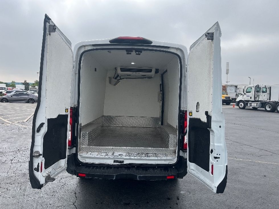 Refrigerated Truck-Light and Medium Duty Trucks-Ford-2020-Transit 250-Torrance-CA-164,185\n\t\tmiles-$ 19,000 - Image 8
