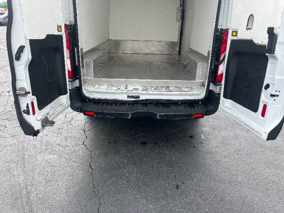 Refrigerated Truck-Light and Medium Duty Trucks-Ford-2020-Transit 250-Torrance-CA-164,185\n\t\tmiles-$ 19,000 - Image 9