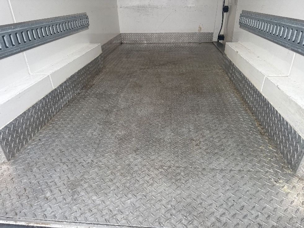 Refrigerated Truck-Light and Medium Duty Trucks-Ford-2020-Transit 250-Zanesville-OH-159,038\n\t\tmiles-$ 19,750 - Image 10