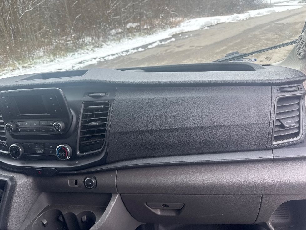 Refrigerated Truck-Light and Medium Duty Trucks-Ford-2020-Transit 250-Zanesville-OH-159,038\n\t\tmiles-$ 19,750 - Image 21