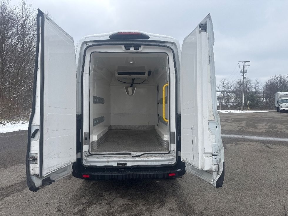Refrigerated Truck-Light and Medium Duty Trucks-Ford-2020-Transit 250-Zanesville-OH-159,038\n\t\tmiles-$ 19,750 - Image 8