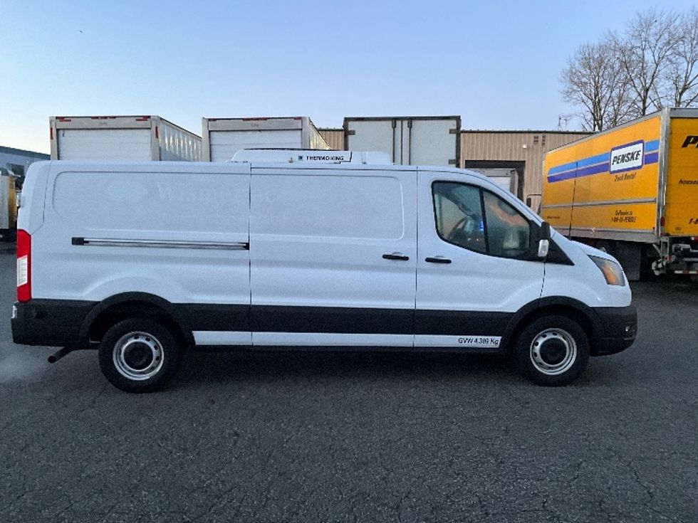 Refrigerated Truck-Light and Medium Duty Trucks-Ford-2020-Transit 350-Delta-BC-21,240\n\t\tkm-$ 42,250 - Image 14