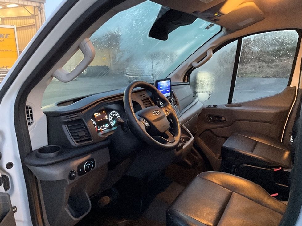Refrigerated Truck-Light and Medium Duty Trucks-Ford-2020-Transit 350-Delta-BC-21,240\n\t\tkm-$ 42,250 - Image 16