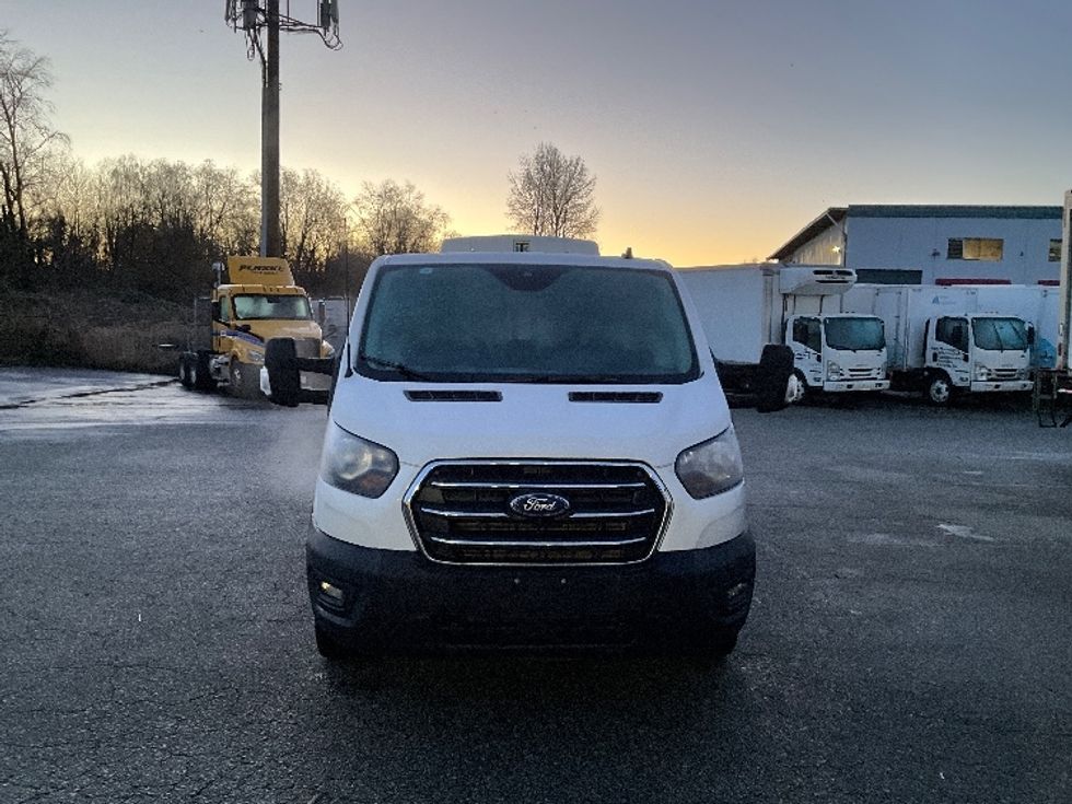 Refrigerated Truck-Light and Medium Duty Trucks-Ford-2020-Transit 350-Delta-BC-21,240\n\t\tkm-$ 42,250 - Image 2